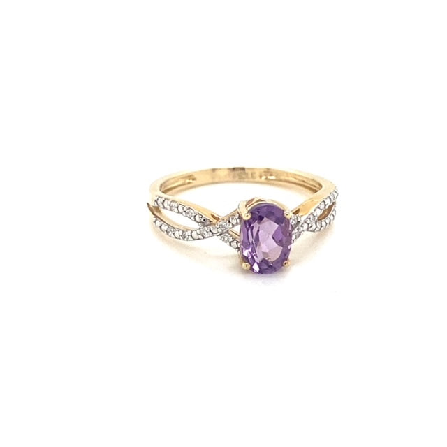 Oval Gemstone and Diamond Intertwined Shoulder Ring