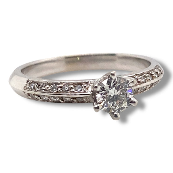 White Gold 6 Claw Knife's Edge Diamond Ring