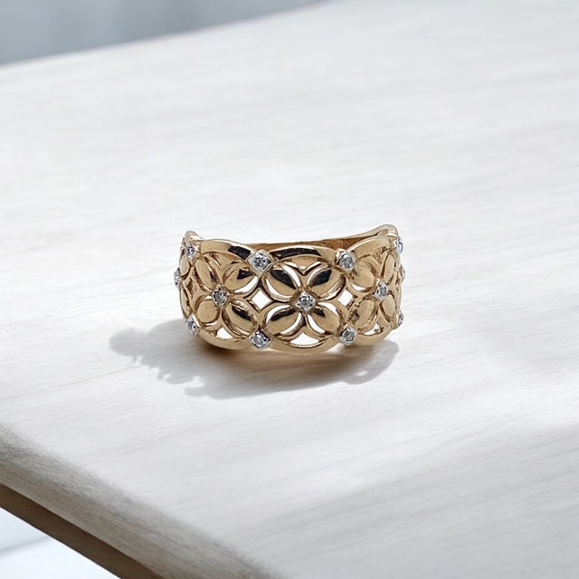 Two-Tone Floral Art Deco Ring with Diamonds