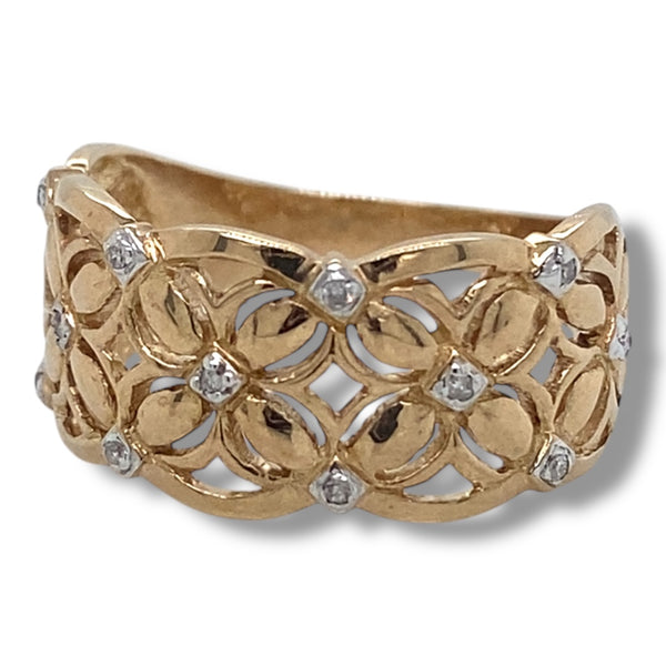 Two-Tone Floral Art Deco Ring with Diamonds