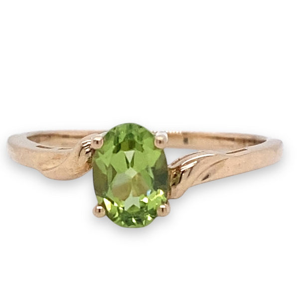 Solitaire Oval Peridot Ring