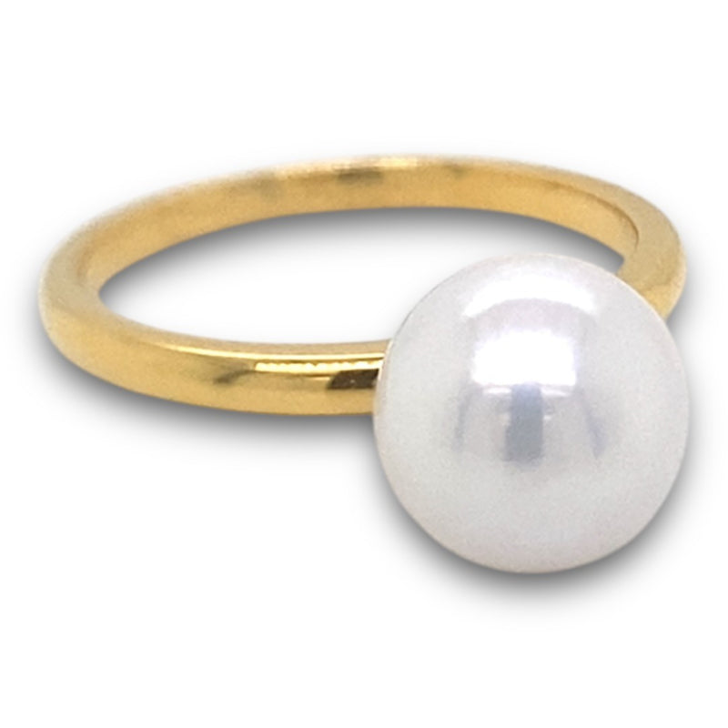 Round Edison Pearl and Gold Ring