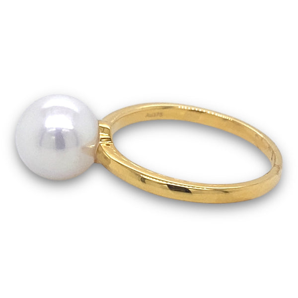 Round Edison Pearl and Gold Ring