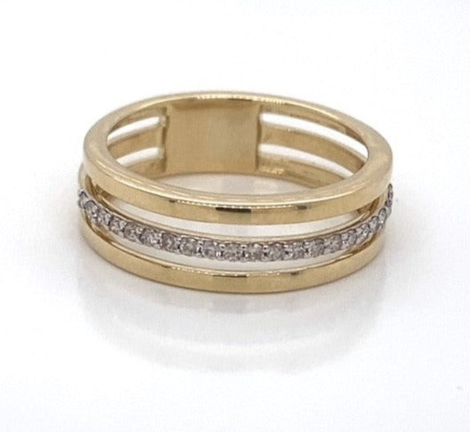 Yellow Gold and Diamond Split Ring